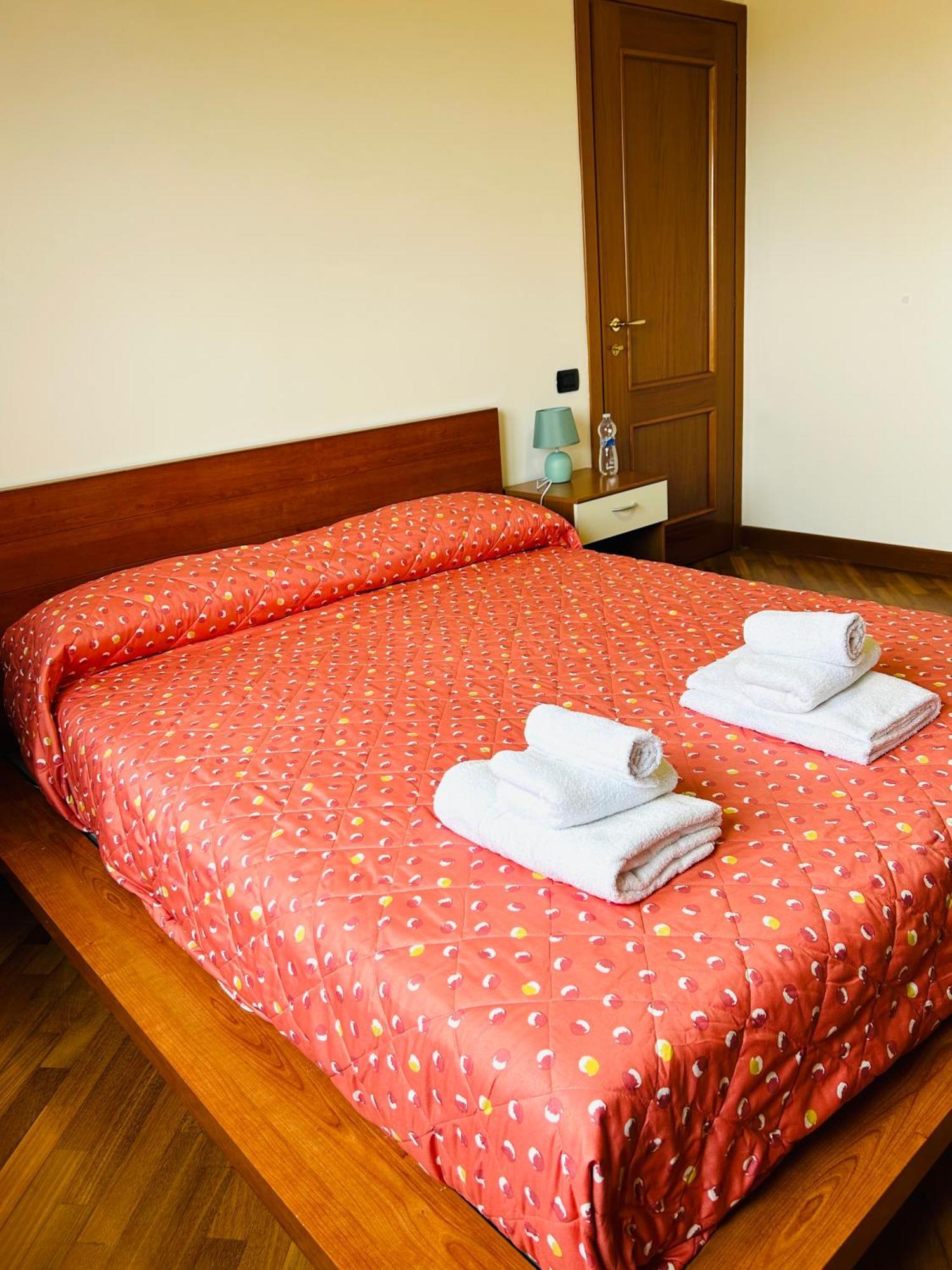 The House Room Aeroporto Fiumicino Eksteriør billede
